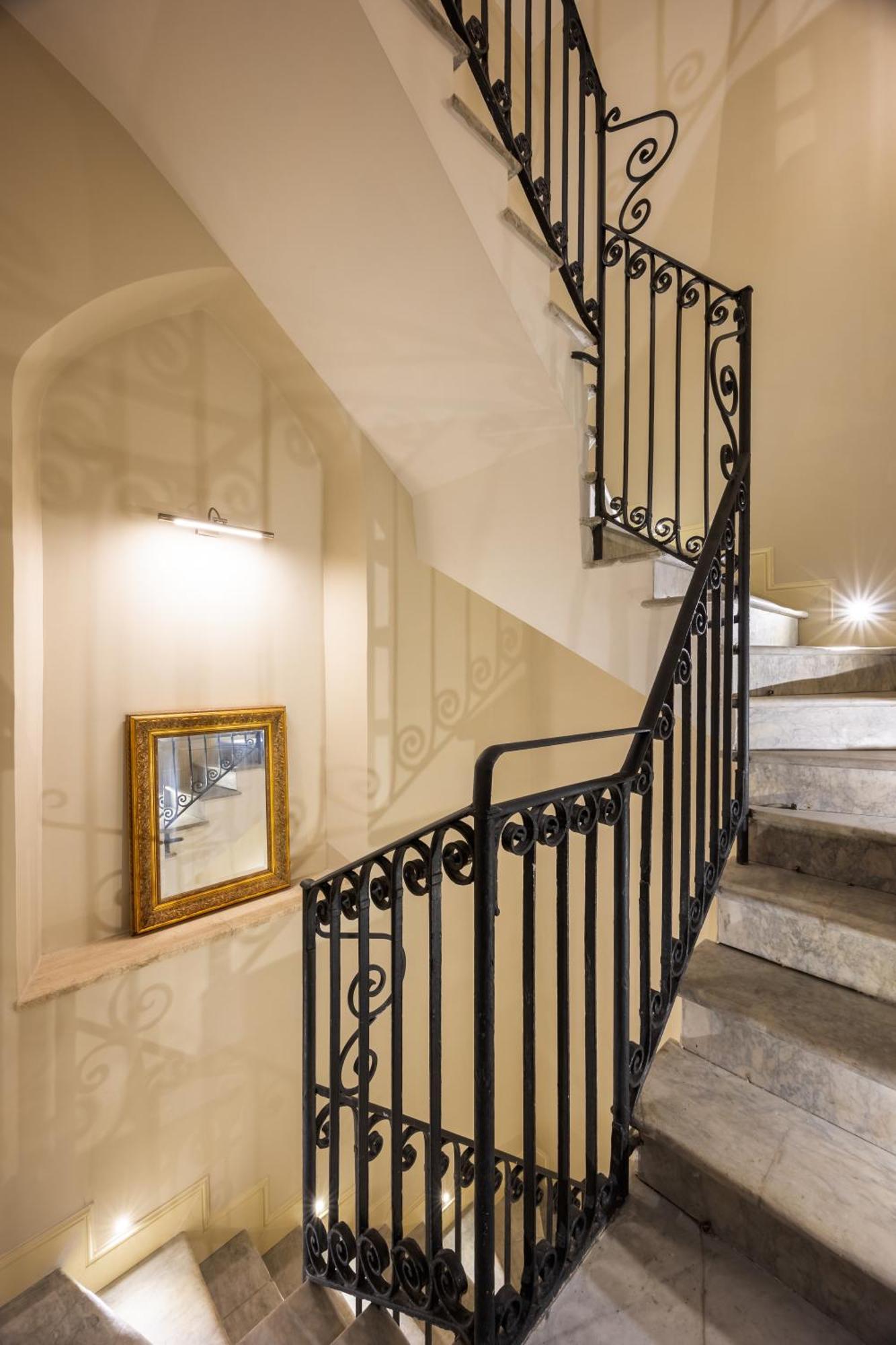 Bh Hotel Roma Eksteriør bilde
